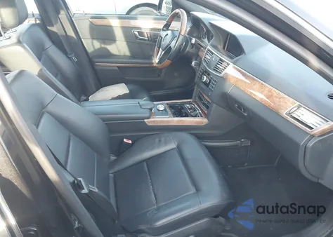 2012 Mercedes-Benz E 350 z USA, uszkodzony, nr VIN WDDHF5KB5CA645969